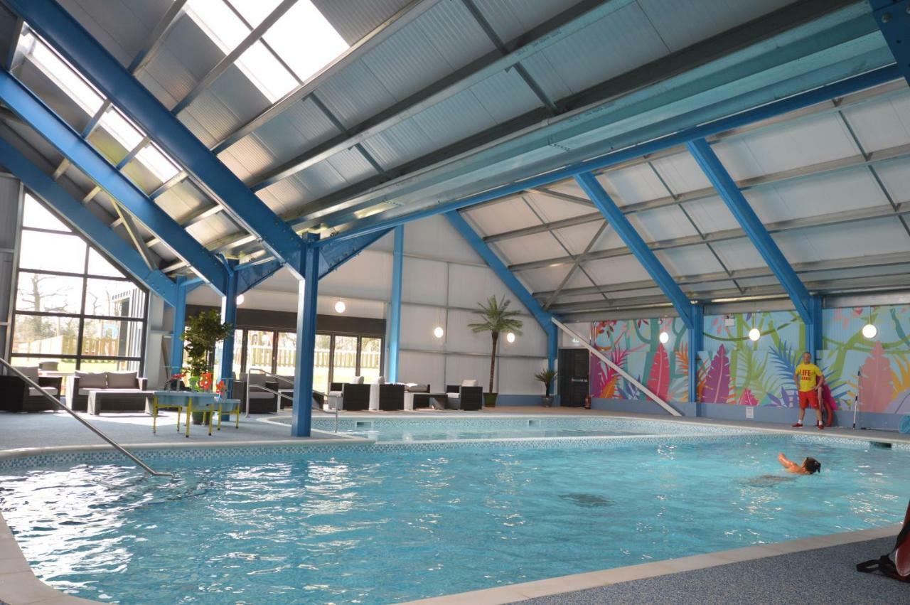 Camping Pods, Carlton Meres Holiday Park Rendham Exterior photo